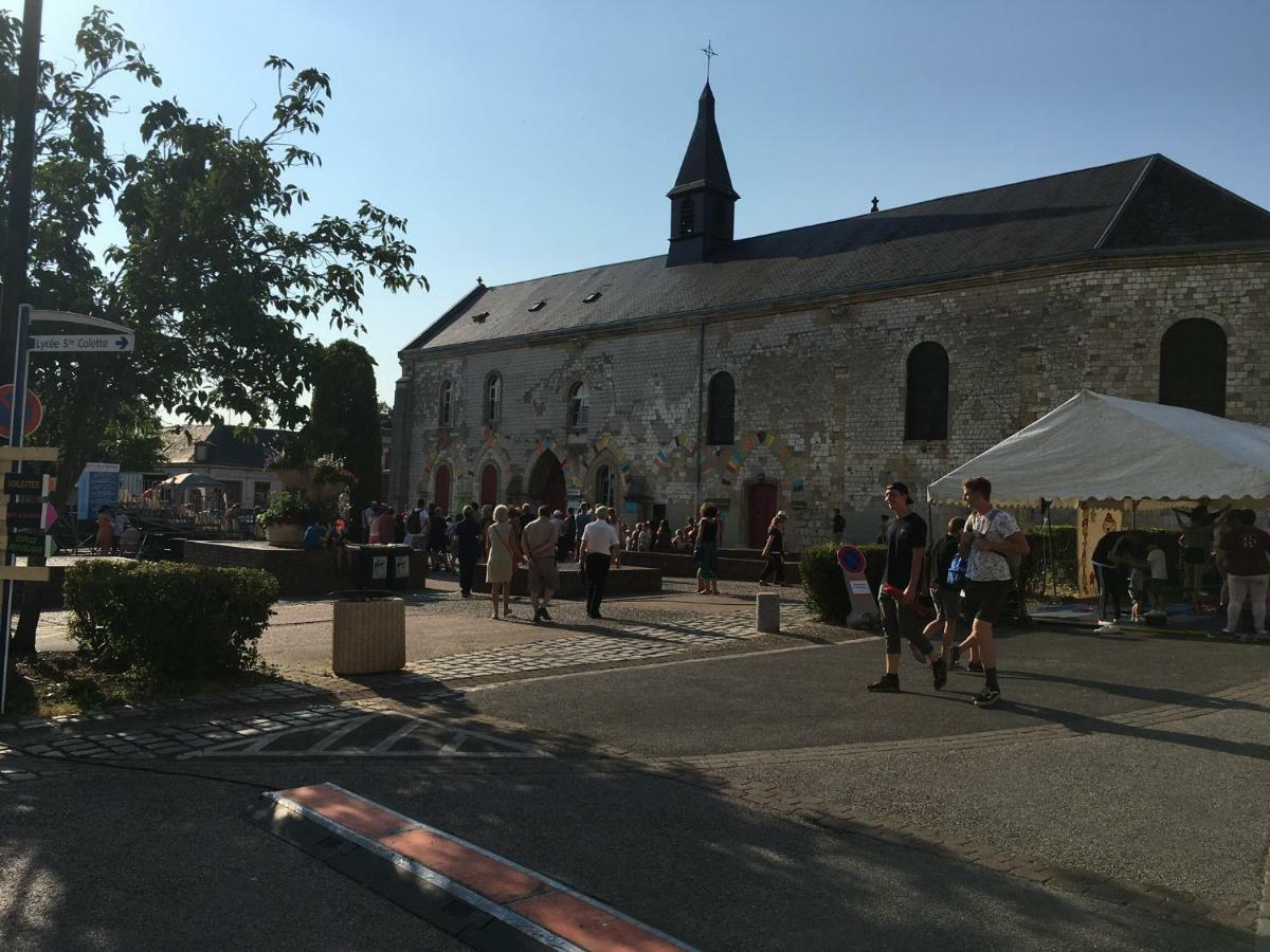 L'Abbatiale Hotel Corbie Buitenkant foto
